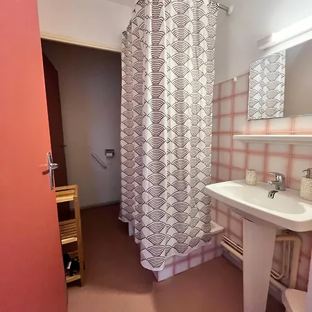 La Reine Apartment *