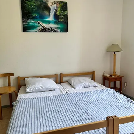 Apartment La Reine *
