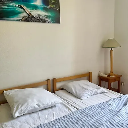 Apartment La Reine *