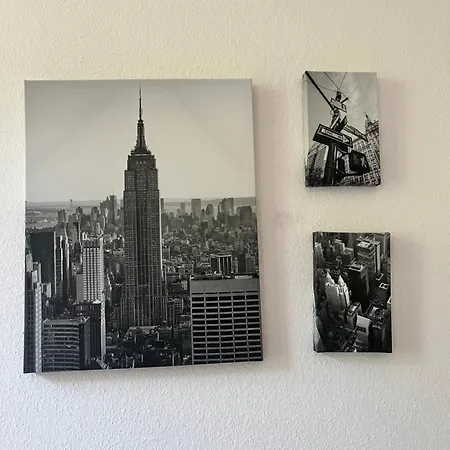 La Reine Apartment